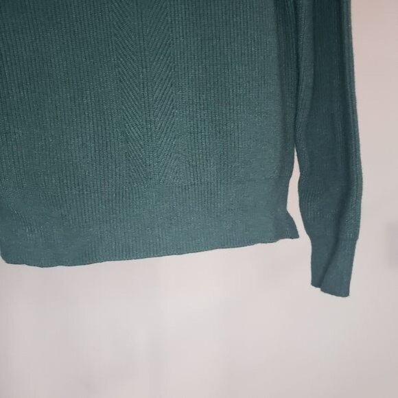 NWT Comune V-neck Ribbed Sweater‎ - Picture 8 of 9